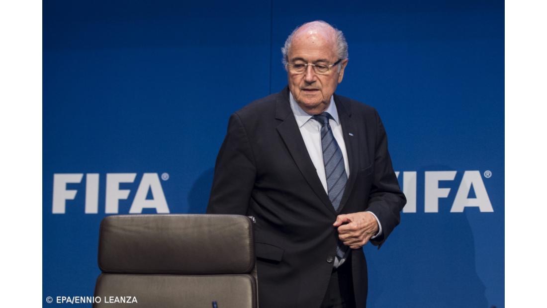 Joseph Blatter reafirma que atribuir prova ao Qatar "foi um erro"