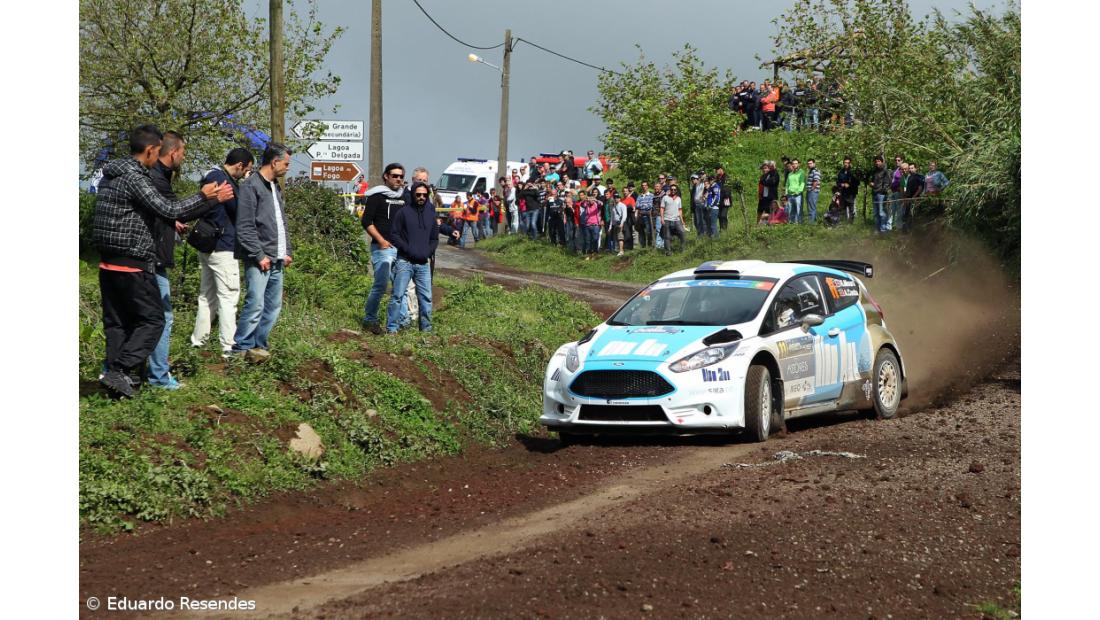 Moura sai para a estrada na 13.ª posição