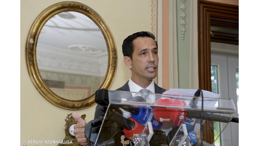 António Fiúsa pede a Pedro Proença para unir os clubes 