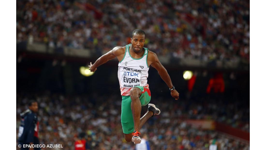 Campeão olímpico Nelson Évora assina pelo FC Barcelona após deixar Sporting