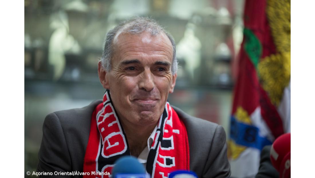 Santa Clara confirma rescisão com o treinador Fernando Valente