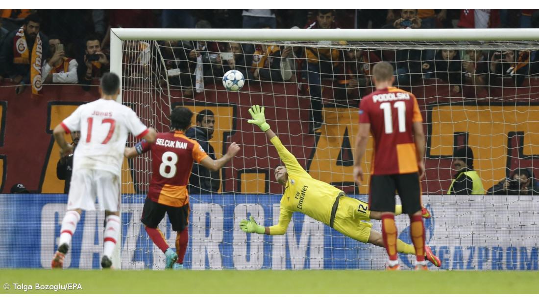 Benfica perde com Galatasaray na Liga dos Campeões