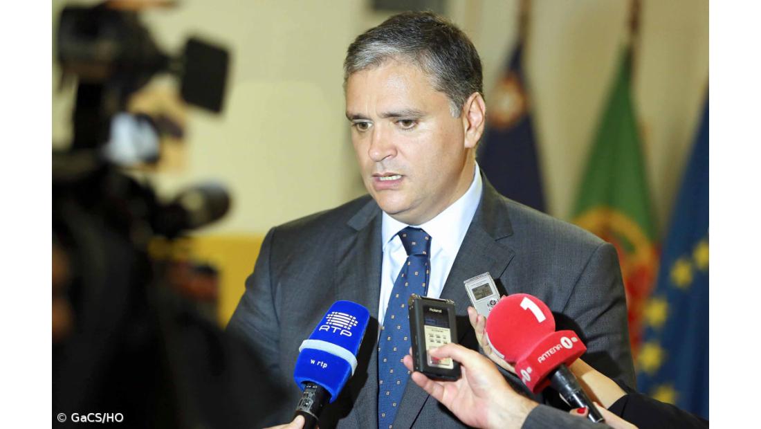 Governo dos Açores faz apreciação negativa do serviço público de rádio e televisão