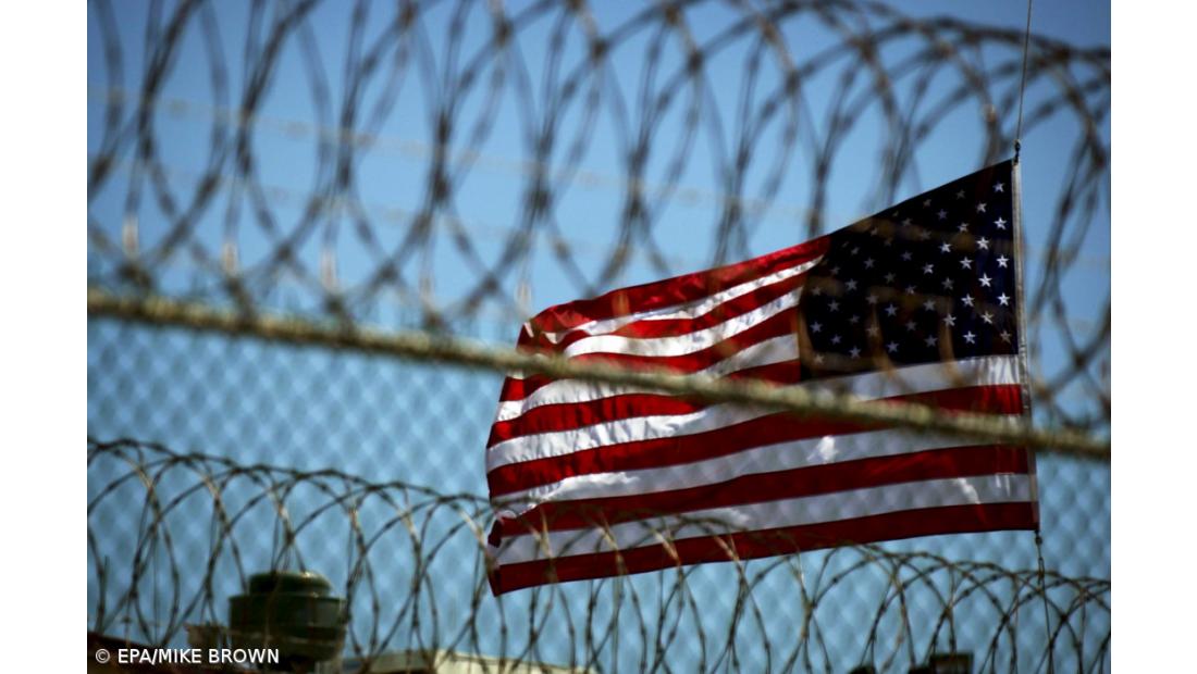 Donald Trump assina ordem para manter prisão de Guantánamo aberta