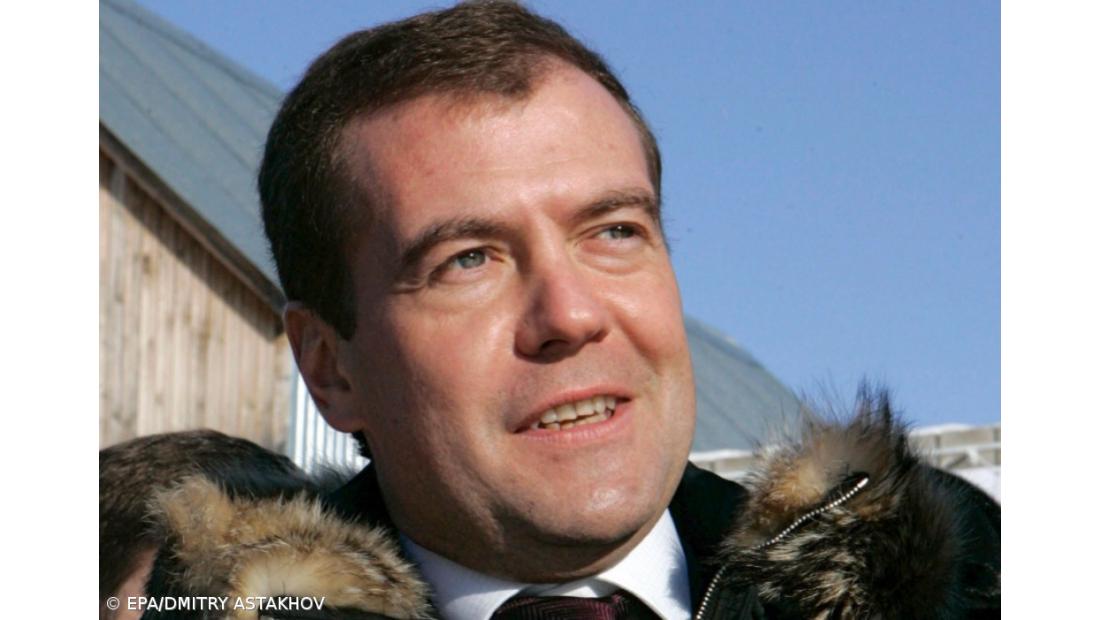 Medvedev espera superar dificuldades nas relações com NATO