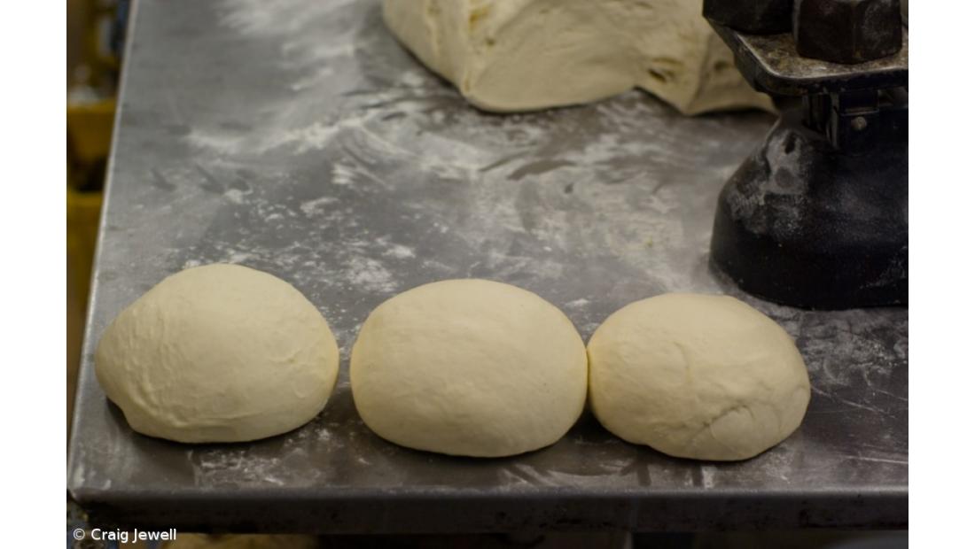 Padarias "low-cost" já são 16 num ano e chegam a estações de comboio e ao Brasil