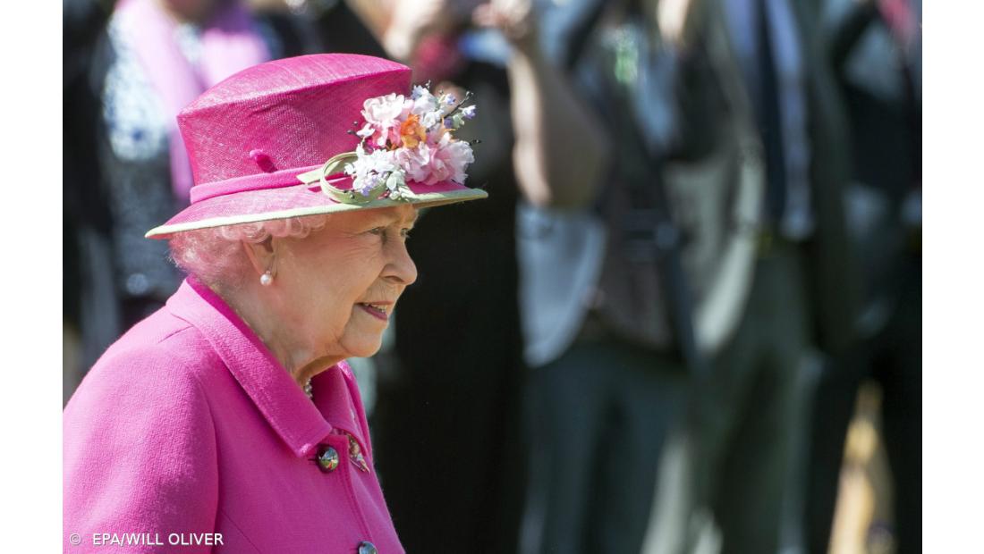 Isabel II aprova formalmente suspensão do Parlamento