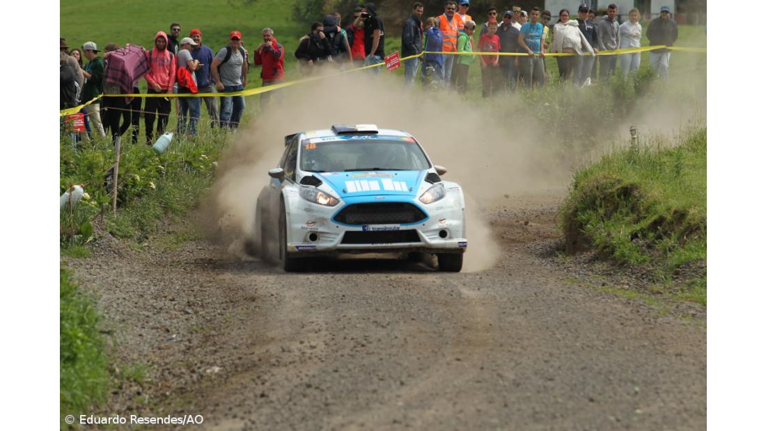 Moura na liderança a duas classificativas do fim do rali