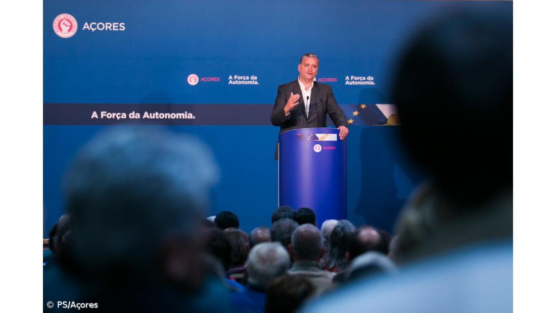 Vasco Cordeiro, o delfim de Carlos César que renovou a maioria absoluta para o PS