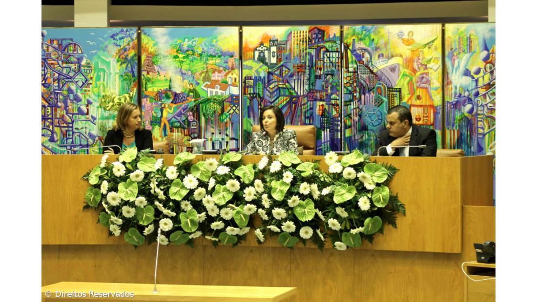 Presidente da Assembleia manifesta pesar por falecimento "prematuro"