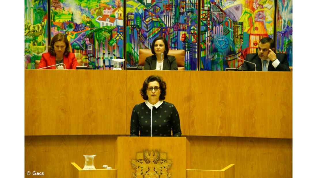 Governo dos Açores vai rever regime de apoio à recuperação de habitação degradada