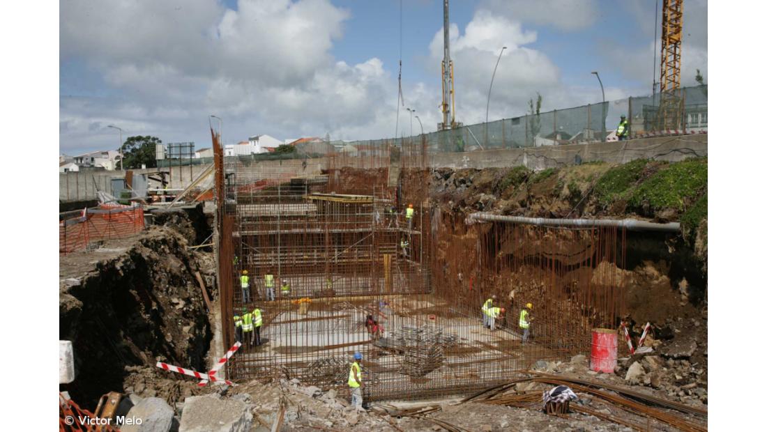 Perto de 375 mil pessoas com subsídio de desemprego em outubro