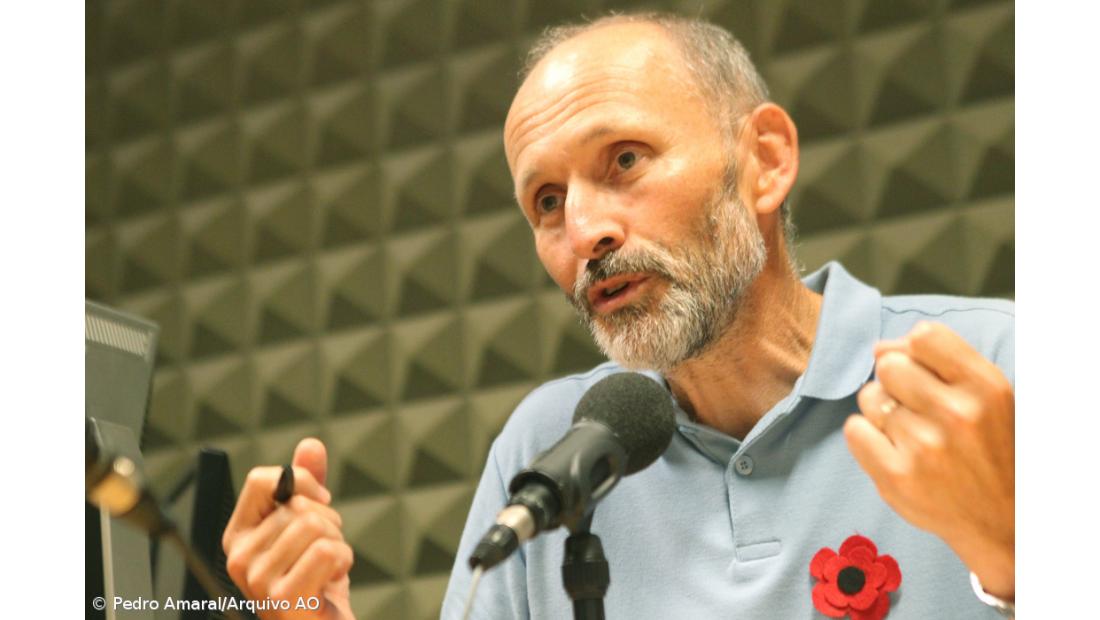 “Há muito que se pode fazer a nível local, nem que para isso se crie moeda própria”