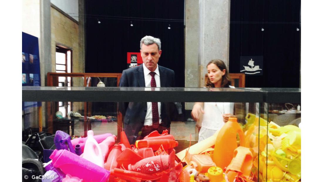 Governo preocupado com impacto do lixo nos ecossistemas marinhos