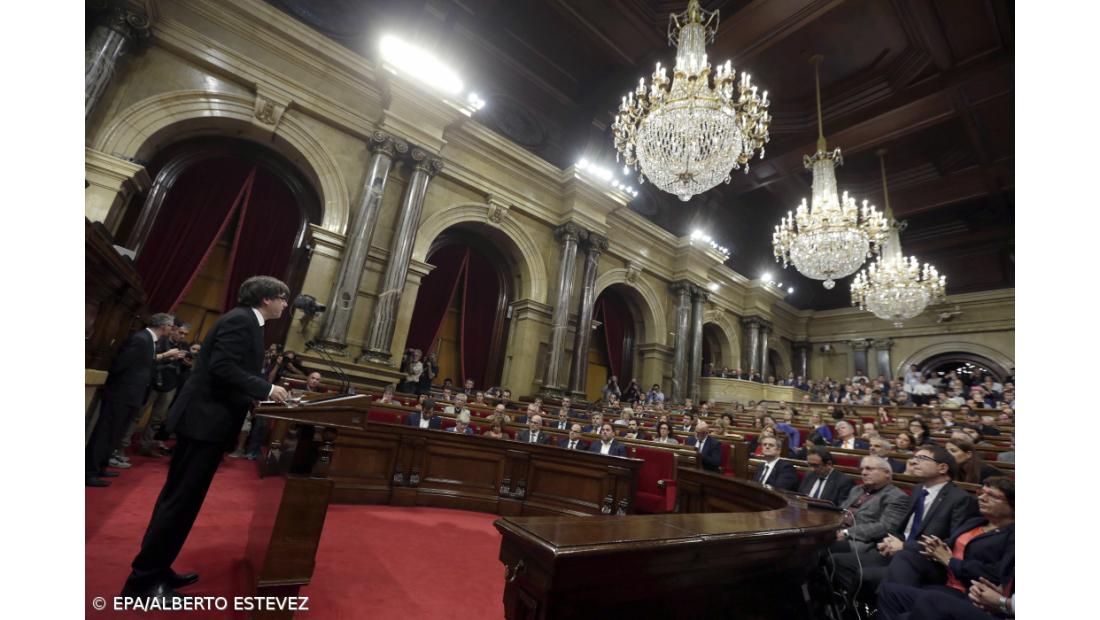 Madrid avisa que irá recorrer se Puigdemont tentar ser investido sem estar presente