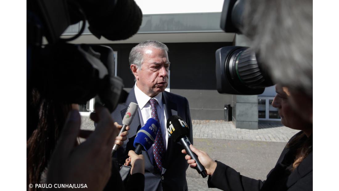 Álvaro Sobrinho e Ricardo Salgado sabem hoje se vão a julgamento no processo BESA