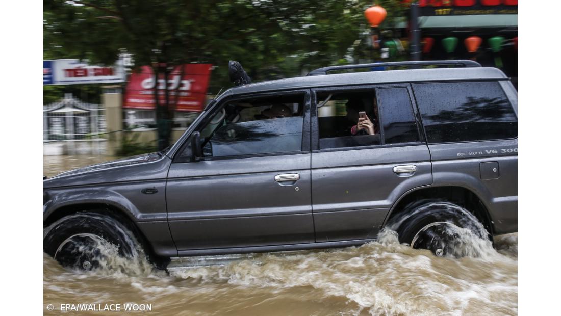 Número de mortos no Vietname devido ao tufão Damrey sobe para 89 – Imagem 2