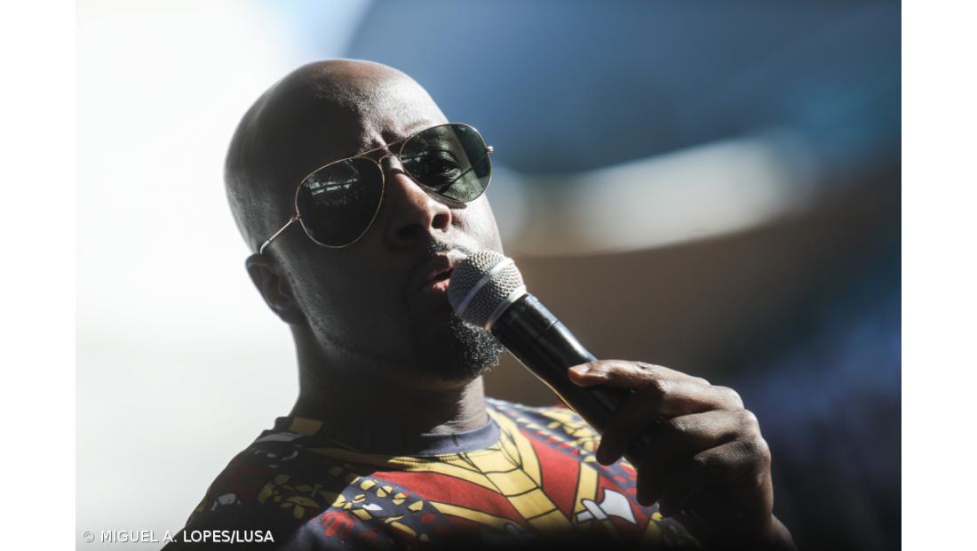 Wyclef Jean procura programadores para criar a primeira guitarra de hip-hop