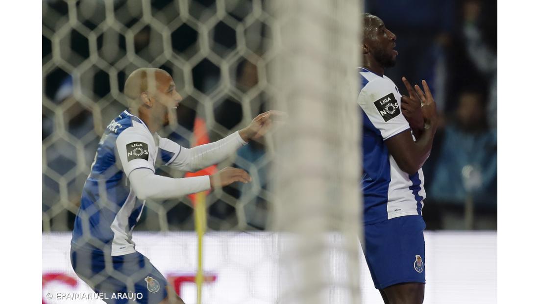 FC Porto vence Marítimo e termina 2017 na liderança do campeonato – Imagem 6