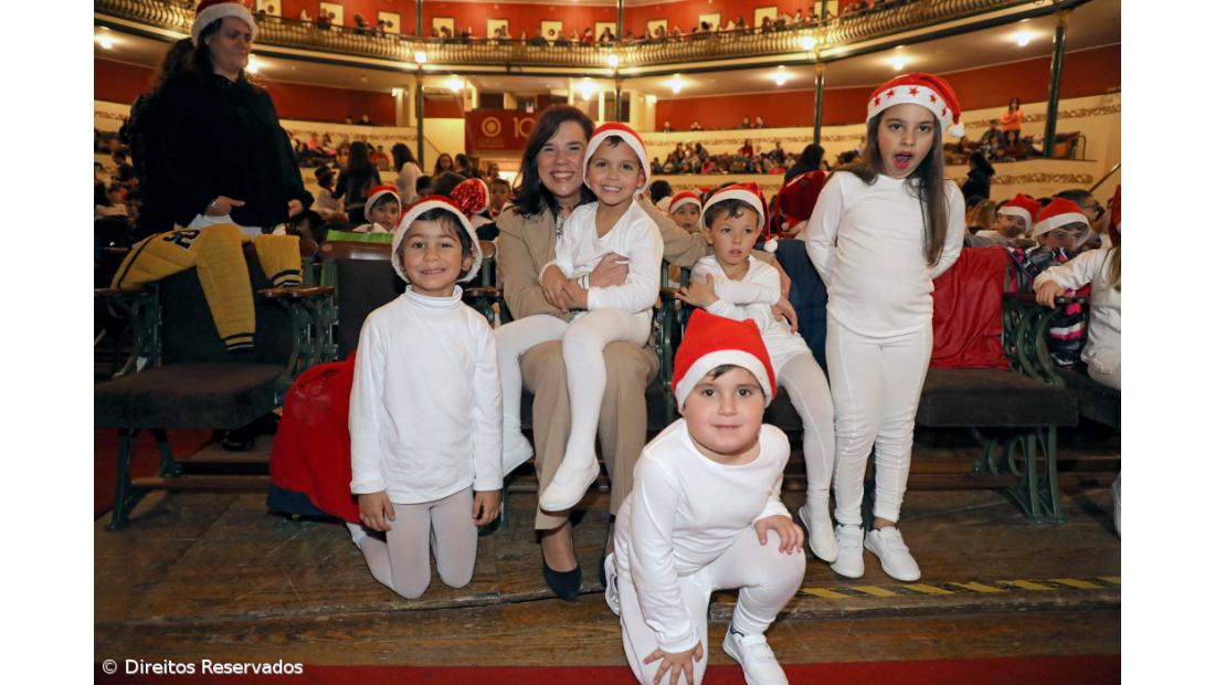 Coliseu Micaelense celebra o Natal com duas mil crianças