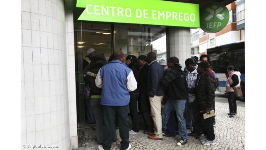 Número de inscritos nos centros de emprego em agosto cai 19,1% em termos homólogos 