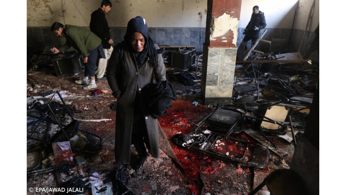 Ataque bombista suicida mata 40 pessoas em Cabul – Imagem 8