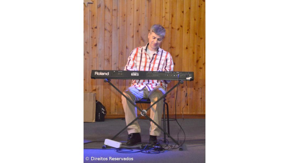 Paulo Afonso Pimentel lança álbum 'Natal Colorido' – Imagem 1