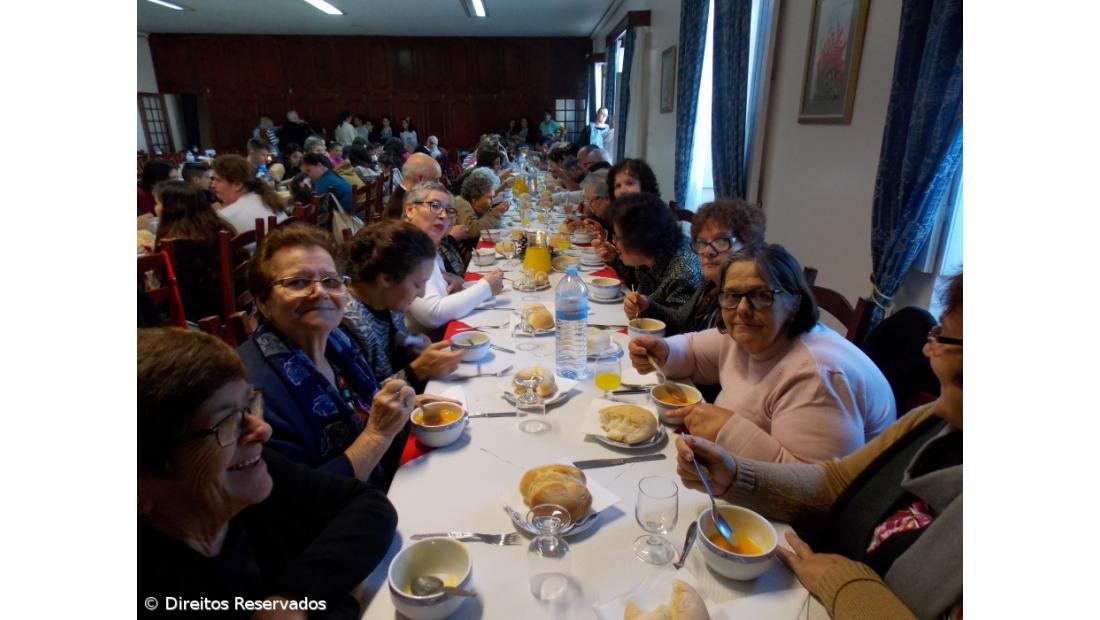 Misericórdia da Ribeira Grande junta mais de cem pessoas em almoço solidário – Imagem 2