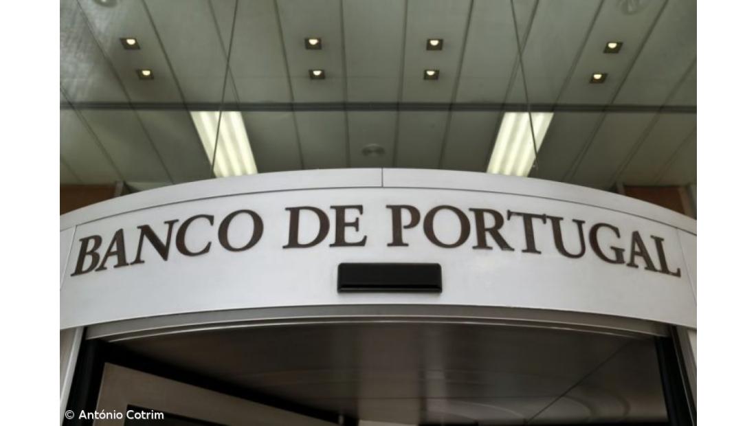 Dívida das famílias, empresas e Estado recua para 806.600 ME em julho