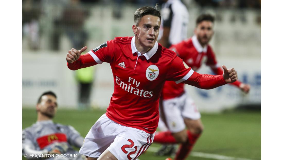 Benfica sobe provisoriamente à liderança da I Liga ao vencer em Portimão