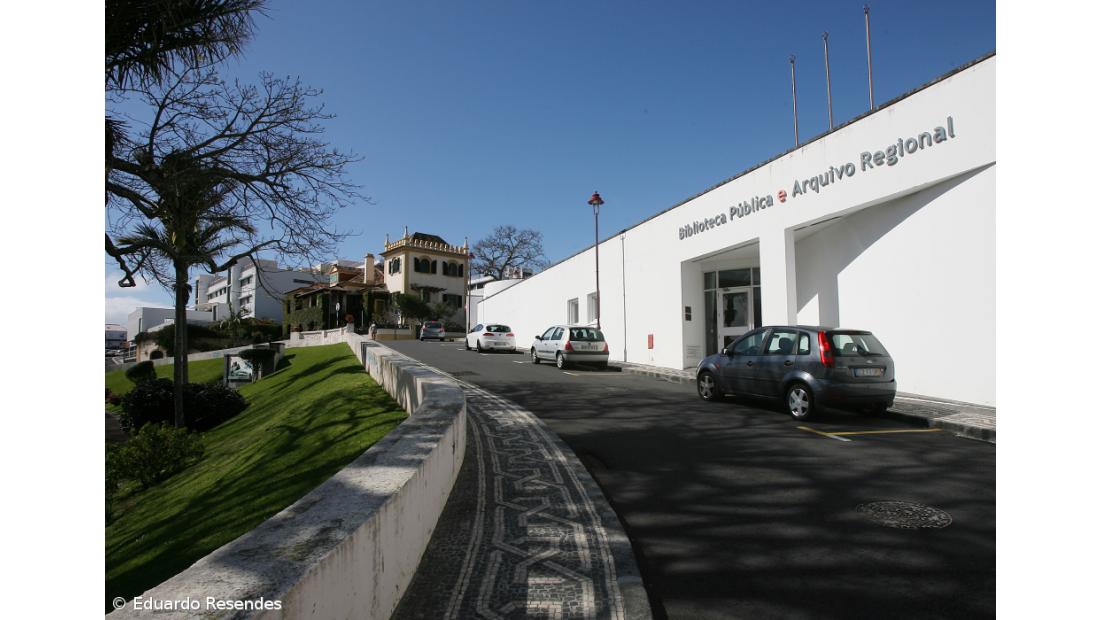  “Histórias Requinhas” na Biblioteca Pública e Arquivo Regional de Ponta Delgada