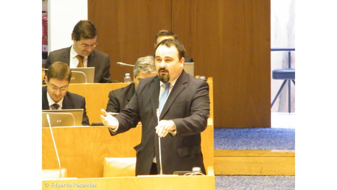 Paulo Estêvão continua em greve de fome por refeições escolares no Corvo