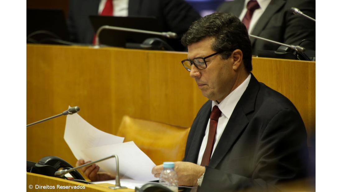 PSD preocupado com aumento de 33,9% da dívida pública regional