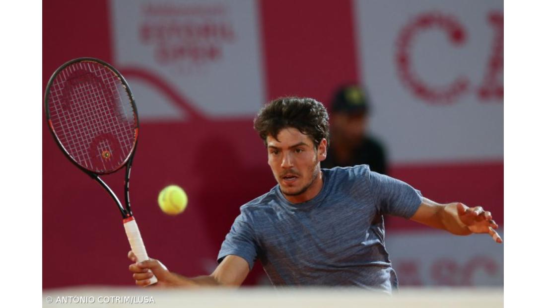 Tenista João Domingues no quadro principal do 'challenger' de Parma