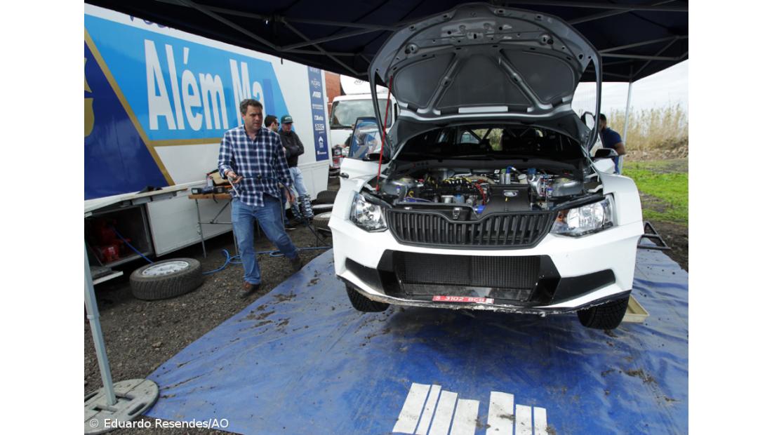 Equipas afinam máquinas para o rali (FOTOGALERIA) – Imagem 2