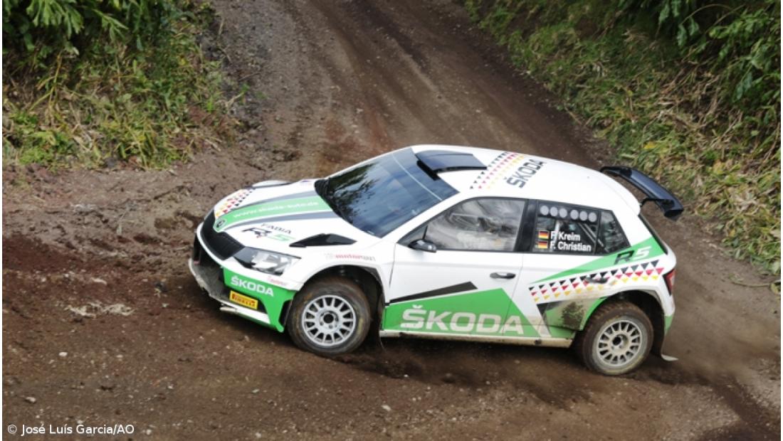 Equipas afinam máquinas para o rali (FOTOGALERIA) – Imagem 13