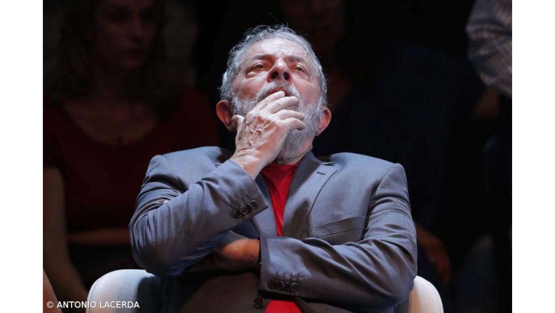 Juiz federal brasileiro determina libertação imediata de Lula da Silva