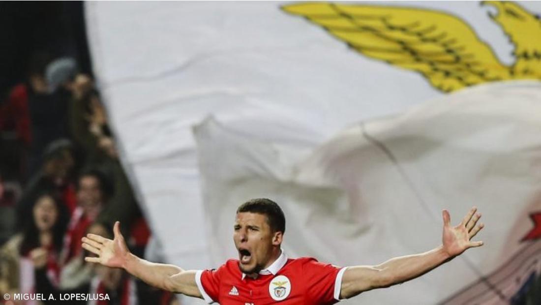 Benfica goleia Nacional na Madeira e assume liderança