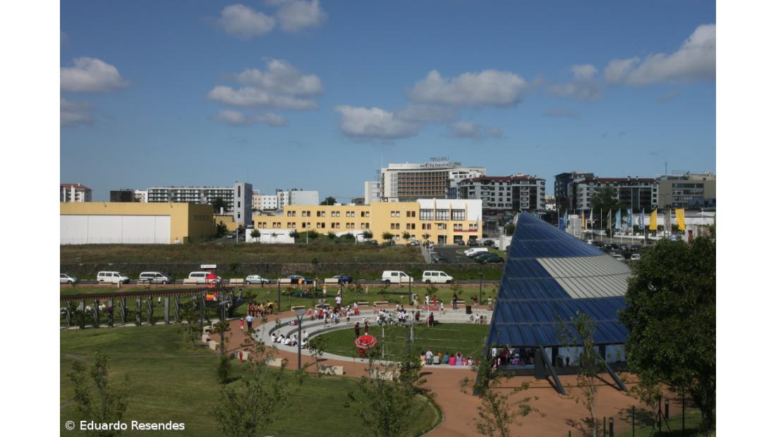 Parque Século XXI encerrado para obras