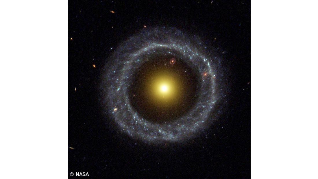 Descoberto asteroide com carbono, elemento da vida, para lá da órbita de Neptuno