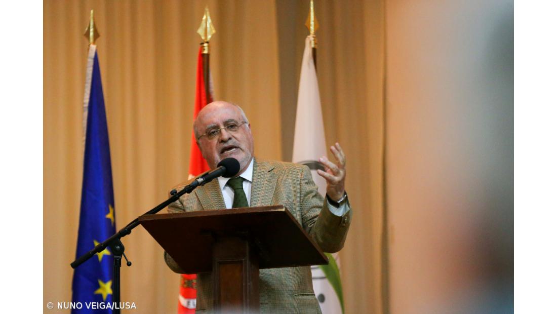 Capoulas Santos insiste que Bruxelas tem que manter nível de apoios agrícolas