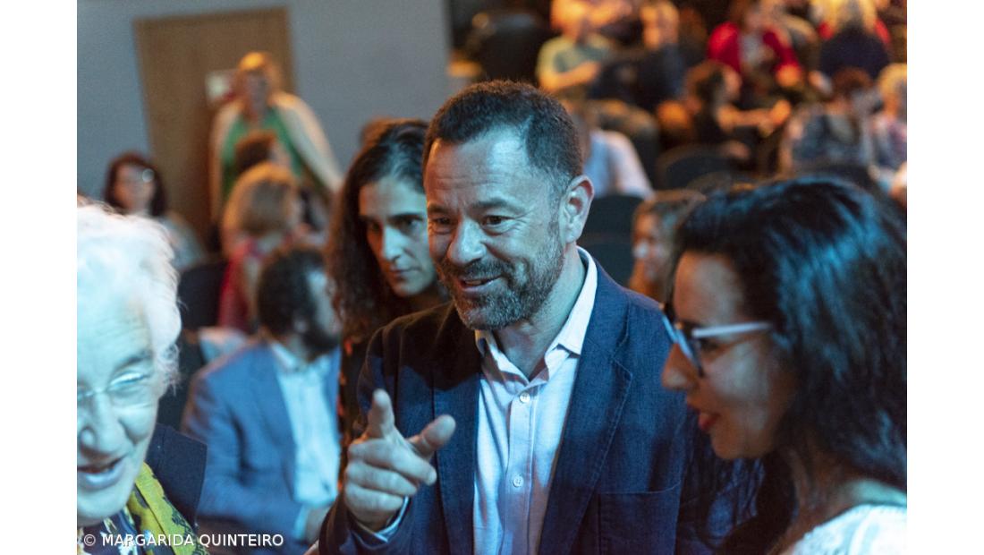 Joel Neto lê um dos seus livros durante 52 semanas em formato 'podcast'