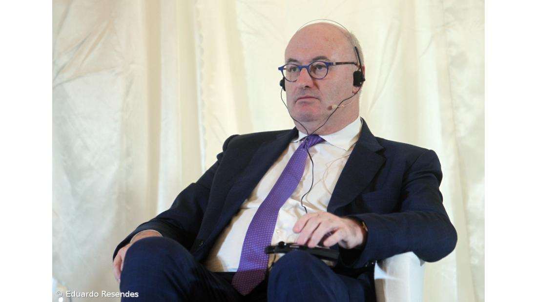 Comissário Phil Hogan quer PAC pós 2020 com mais apoios para jovens agricultores