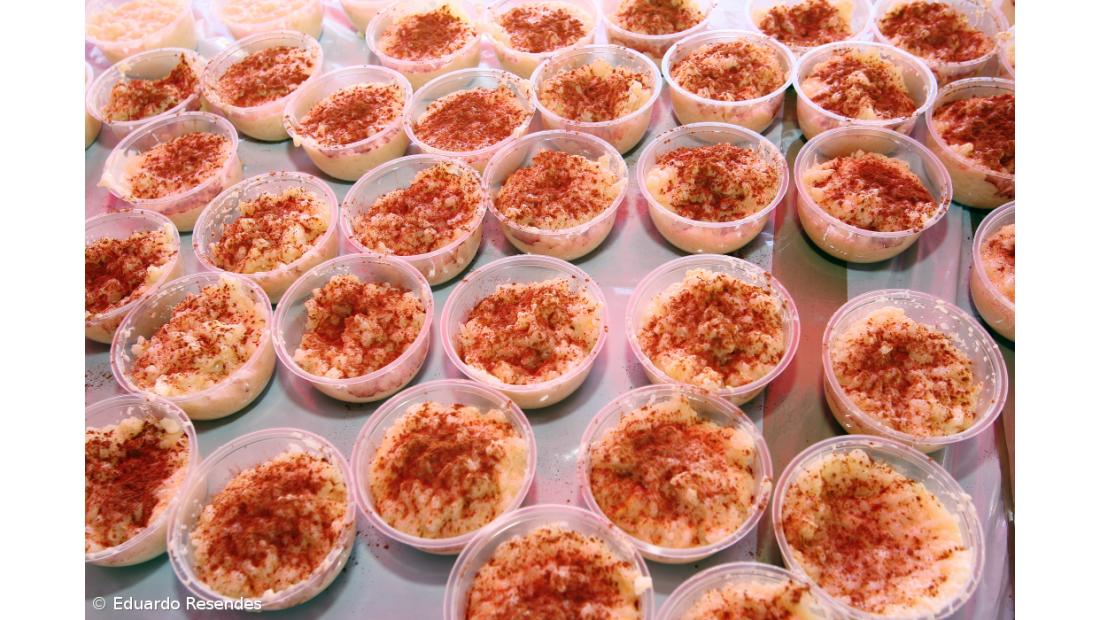 Arroz doce é tradição nas festas do Espírito Santo de Ponta Delgada