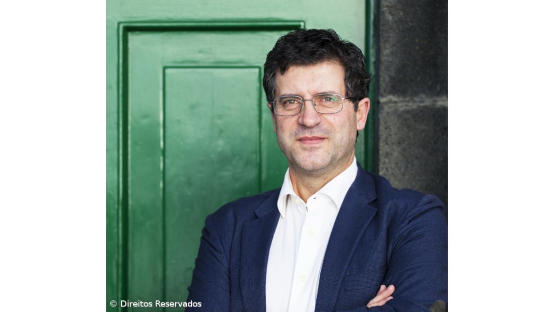 Autarca das Lajes do Pico condenado a pagar 2 mil euros por comentário homofóbico