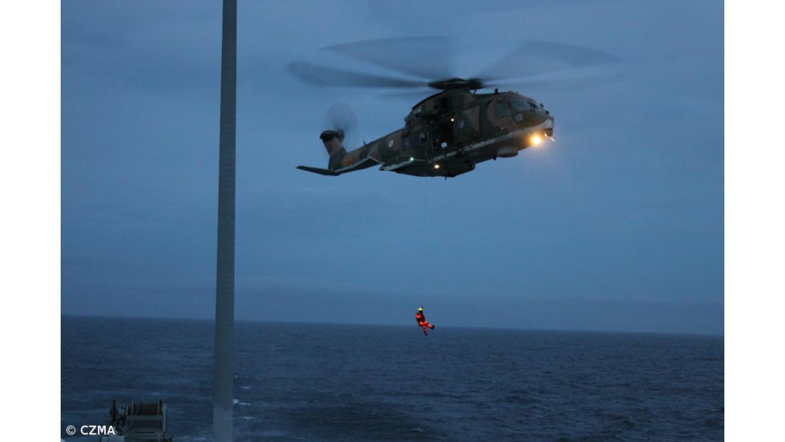 Resgate de tripulante da embarcação "Fascínios do Mar"