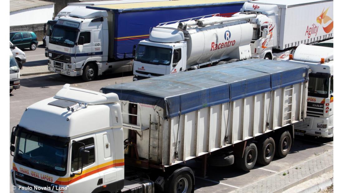 Sindicatos aconselham trabalhadores a não participarem na paralisação convocada pelos patrões