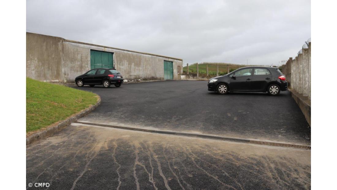 Obras de pavimentação nas Feteiras e nos Arrifes envolvem investimento superior a 30 mil euros – Imagem 2