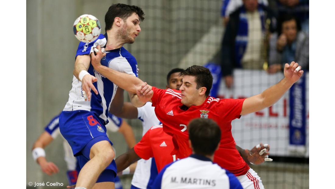 FC Porto vence Benfica e iguala Sporting na liderança do campeonato de andebol