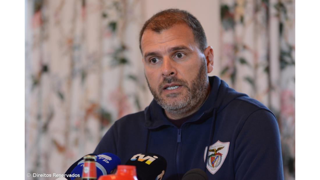 Santa Clara quer vencer um FC Porto “na máxima força”